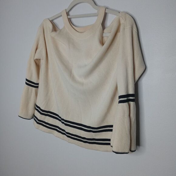 Anthropologie knitted knotted cold shoulder top size small - Picture 3 of 12